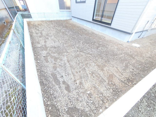 常総市水海道天満町第3　新築戸建の庭|日当たりや広さを現地で体感してください。理想のガーデニングや家庭菜園を始めてみませんか。