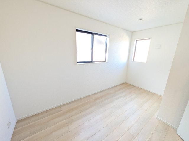 常総市水海道天満町第3　新築戸建の洋室