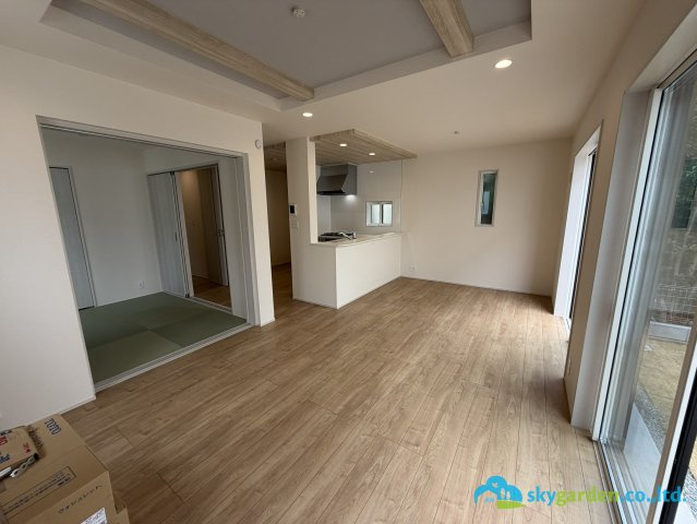 平塚市南原2丁目　新築戸建　全6棟6号棟の居間・リビング