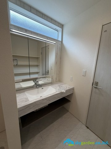 平塚市南原2丁目　新築戸建　全6棟6号棟の独立洗面台