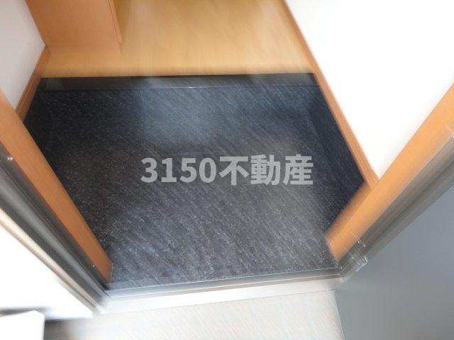 Ｃａｌｍ-Ｗ(カーム　ウエスト)の玄関|玄関