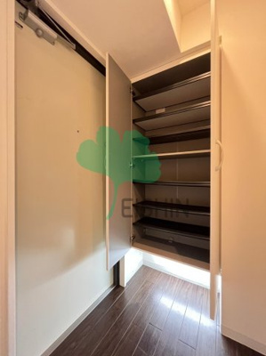 【玄関】 | Pond Mum HAKATA(ポンドマムハカタ) | 下駄箱もしっかりついてます！