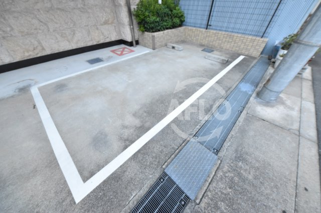 プレサンス梅田EASTの駐車場|プレサンス梅田EAST　駐車場