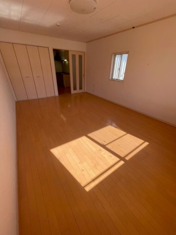 ロワール松原の洋室