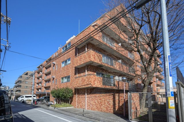 信濃町ハイムの外観