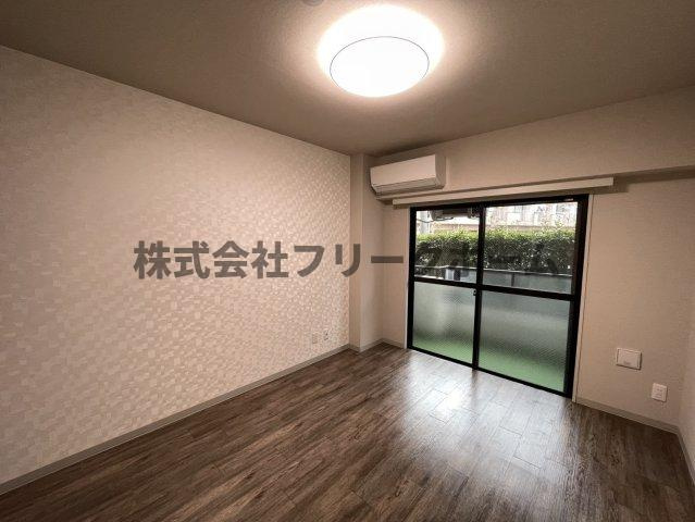 三鷹市井の頭１丁目の賃貸マンションの居間・リビング