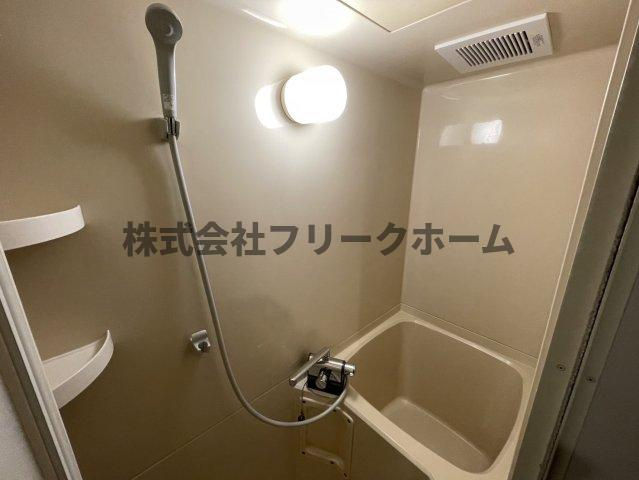 三鷹市井の頭１丁目の賃貸マンションの浴室