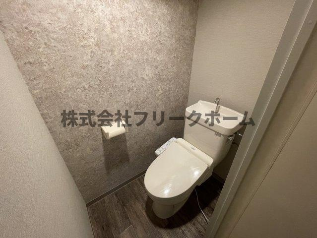 三鷹市井の頭１丁目の賃貸マンションのトイレ