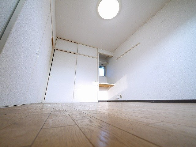 サニーハイツ（大宮町１丁目）の洋室|明るい洋室です