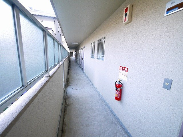 サニーハイツ（大宮町１丁目）のその他共用部分|共用廊下です