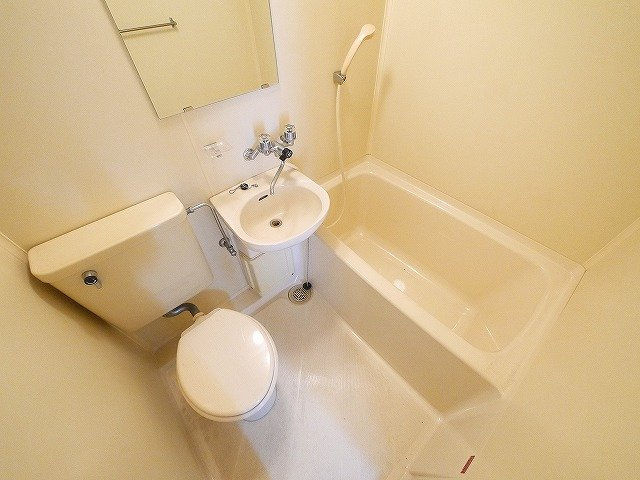 サニーハイツ（大宮町１丁目）のトイレ|コンパクトで使いやすいトイレです