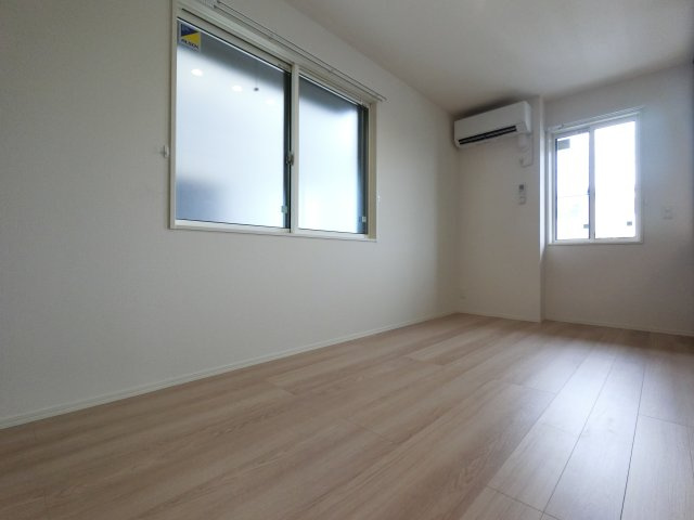 D-ROOM若草の洋室