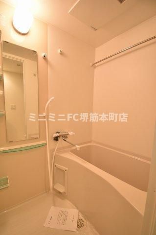 大阪市中央区上汐１丁目の賃貸マンションの浴室