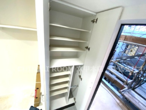 アプリーレ三宮イーストの収納