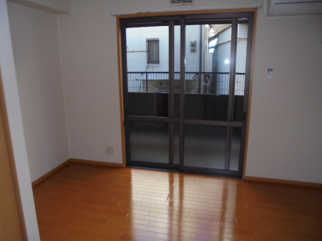 アルバビエントの洋室