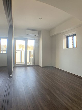 クリエイトビュー三宮磯上の居間・リビング