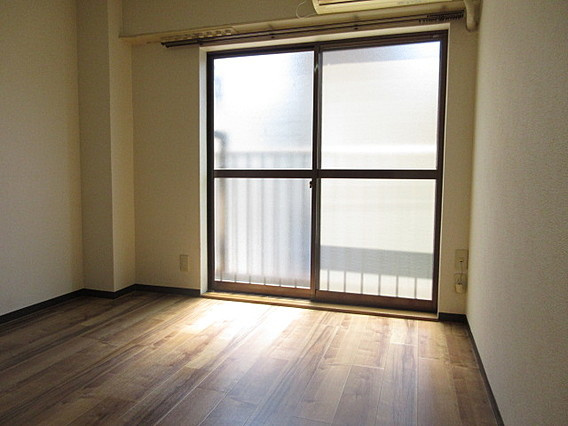 グレーシィ六甲の居間・リビング