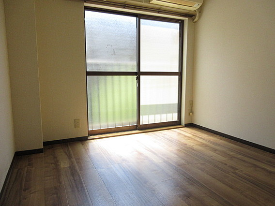 グレーシィ六甲の居間・リビング