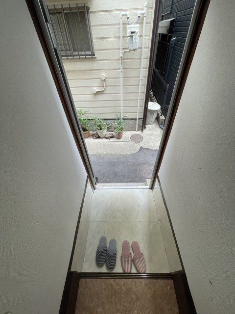 カーサ原田通の玄関