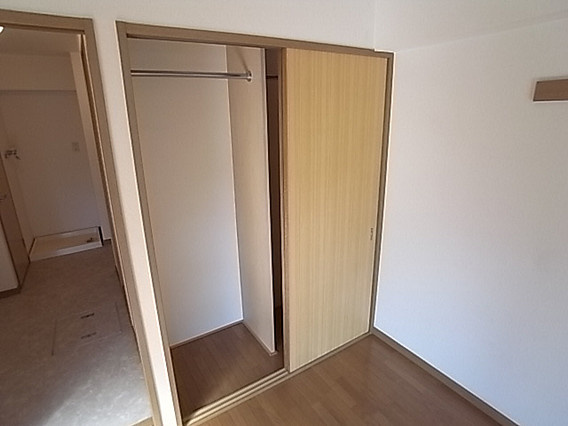 モナハイツ八雲の収納