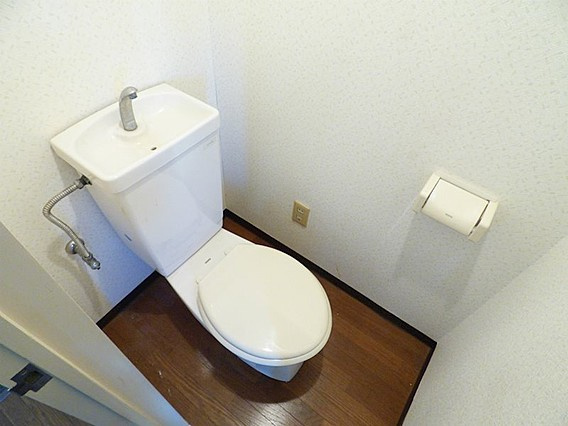 岩屋ビルのトイレ