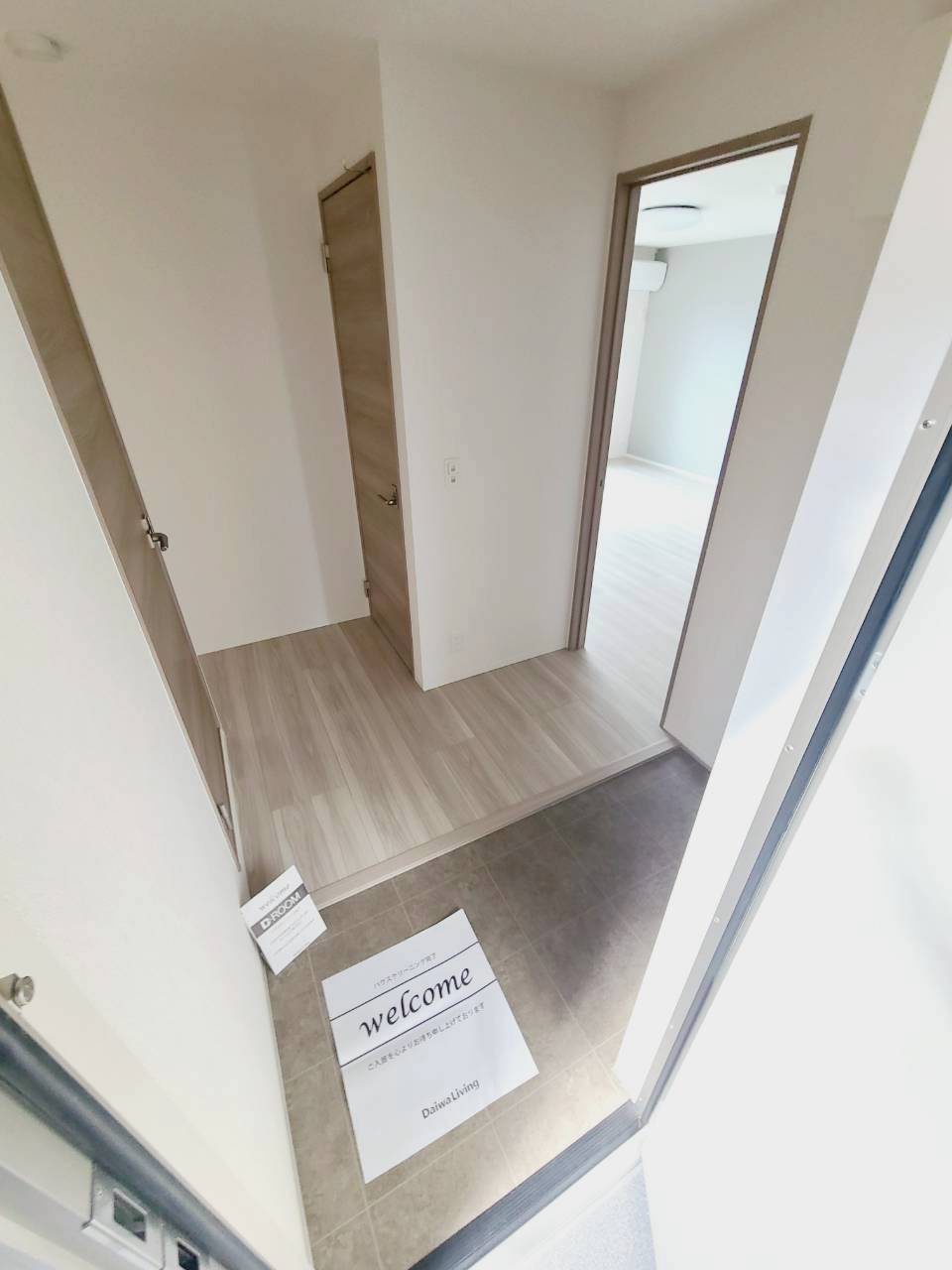 メリヤス鳴尾の玄関