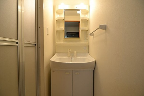 KDXレジデンス三宮の洗面所