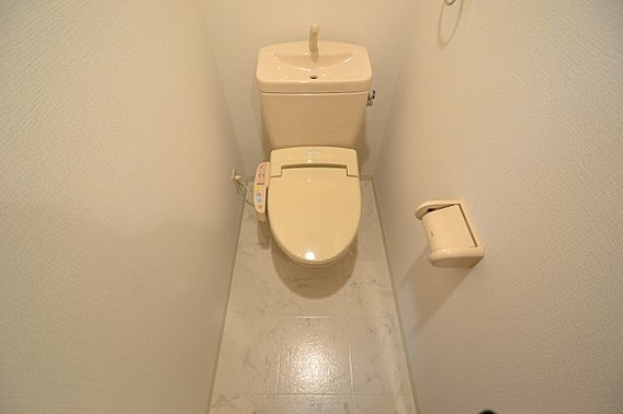 KDXレジデンス三宮のトイレ