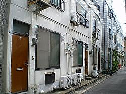 山中ビルの外観