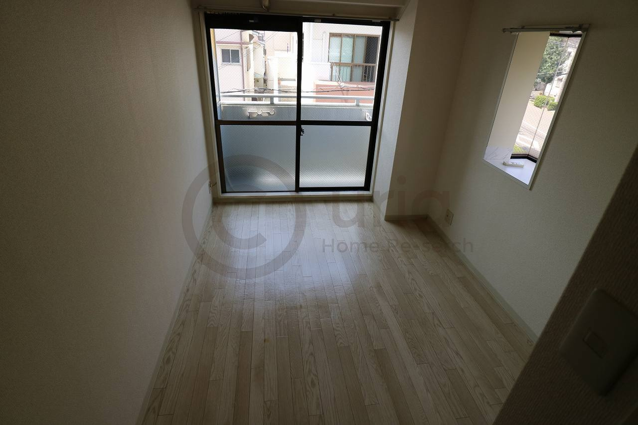 メゾンド六甲パート１の洋室