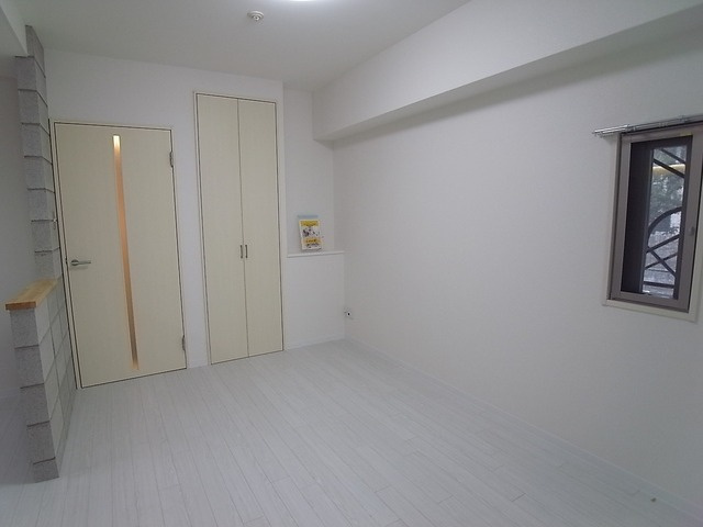 ｇ＋(ジープラス)の洋室