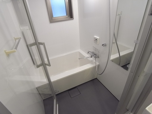 ｇ＋(ジープラス)の浴室