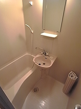 松屋北野坂ビルの浴室