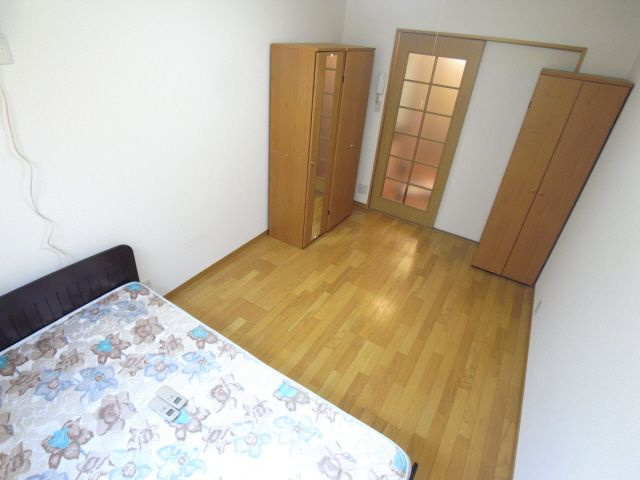 松屋北野坂ビルの居間・リビング