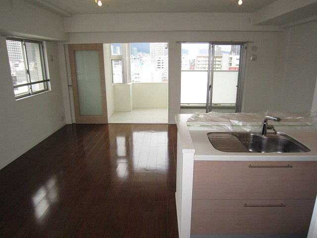 エスコートみなと元町海岸通の居間・リビング