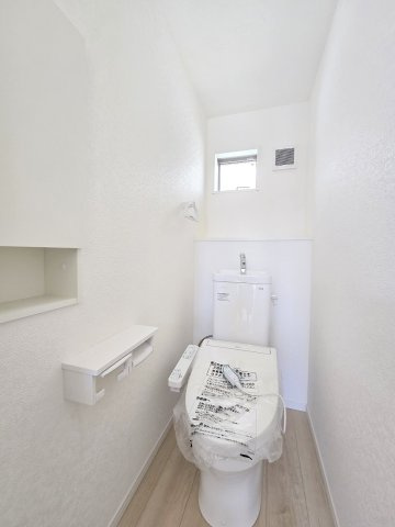 青梅市友田町3丁目　全7棟のトイレ