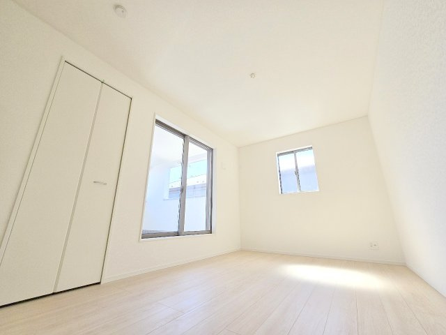 青梅市友田町3丁目　全7棟の洋室