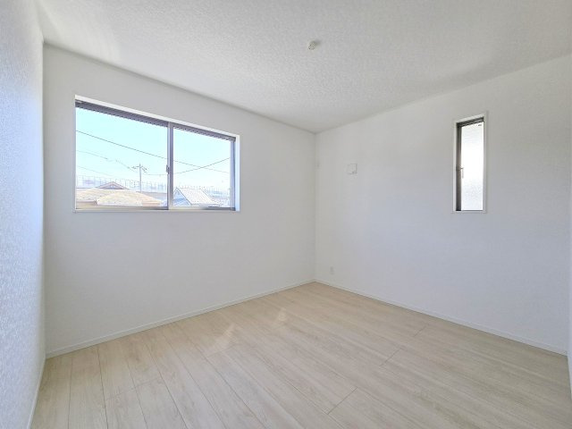 青梅市友田町3丁目　全7棟の洋室