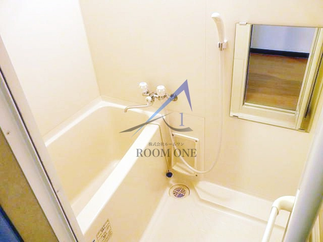 サクラメント　ハウスの浴室|お風呂です。