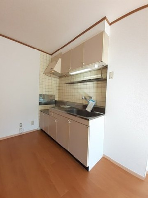 【キッチン】 | すえひろ壱番館 | 使いやすいキッチンです