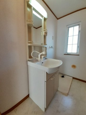 【洗面所】 | すえひろ壱番館 | コンパクトで使いやすい洗面所