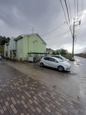 【駐車場】 | すえひろ弐番館 | カースペースがあります