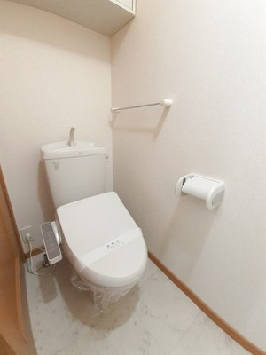 【トイレ】 | グランソレイユＡ | シンプルで使いやすいトイレです