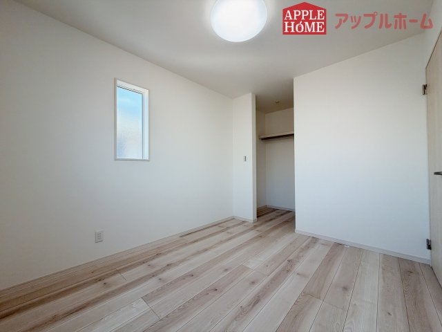 [新築住宅] 熊谷市石原 第9期 全5棟の洋室|２階居室は全室収納あり！たっぷりある収納活用でお部屋もキレイを保てます♪