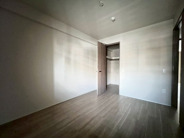 シエリア茨木東宮町の洋室