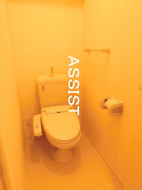 サン・ボヌールのトイレ|室内写真：設備同仕様の別号室です