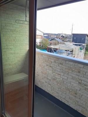 【バルコニー】 | サンヴィレッジＢ | お洗濯にも便利なバルコニー付き