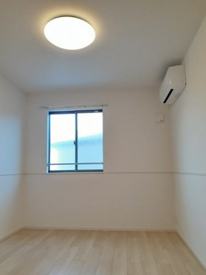 【内装】 | サンヴィレッジＢ | 内装は落ち着いています