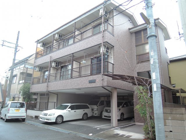 マンションプロスのエントランス