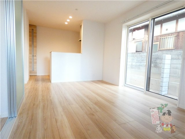 エステイ学南町の居間・リビング